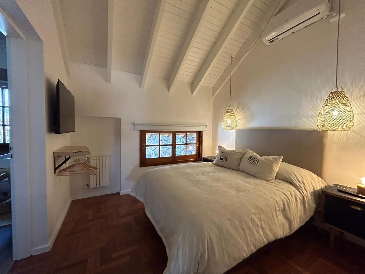 Oeste Suites Mendoza 0*,  Argentina